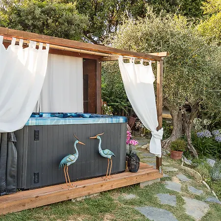 Bubble Pegasus Blue E Bubble Volans Luxury tent Monte Marcello